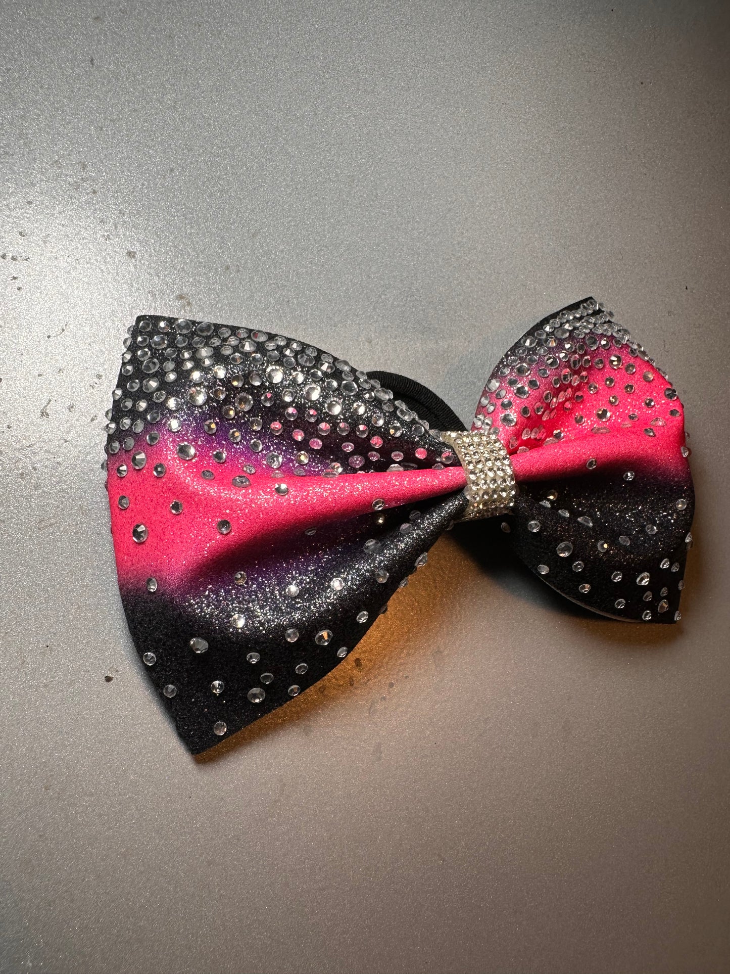 Worlds Ombre Tailess Bow
