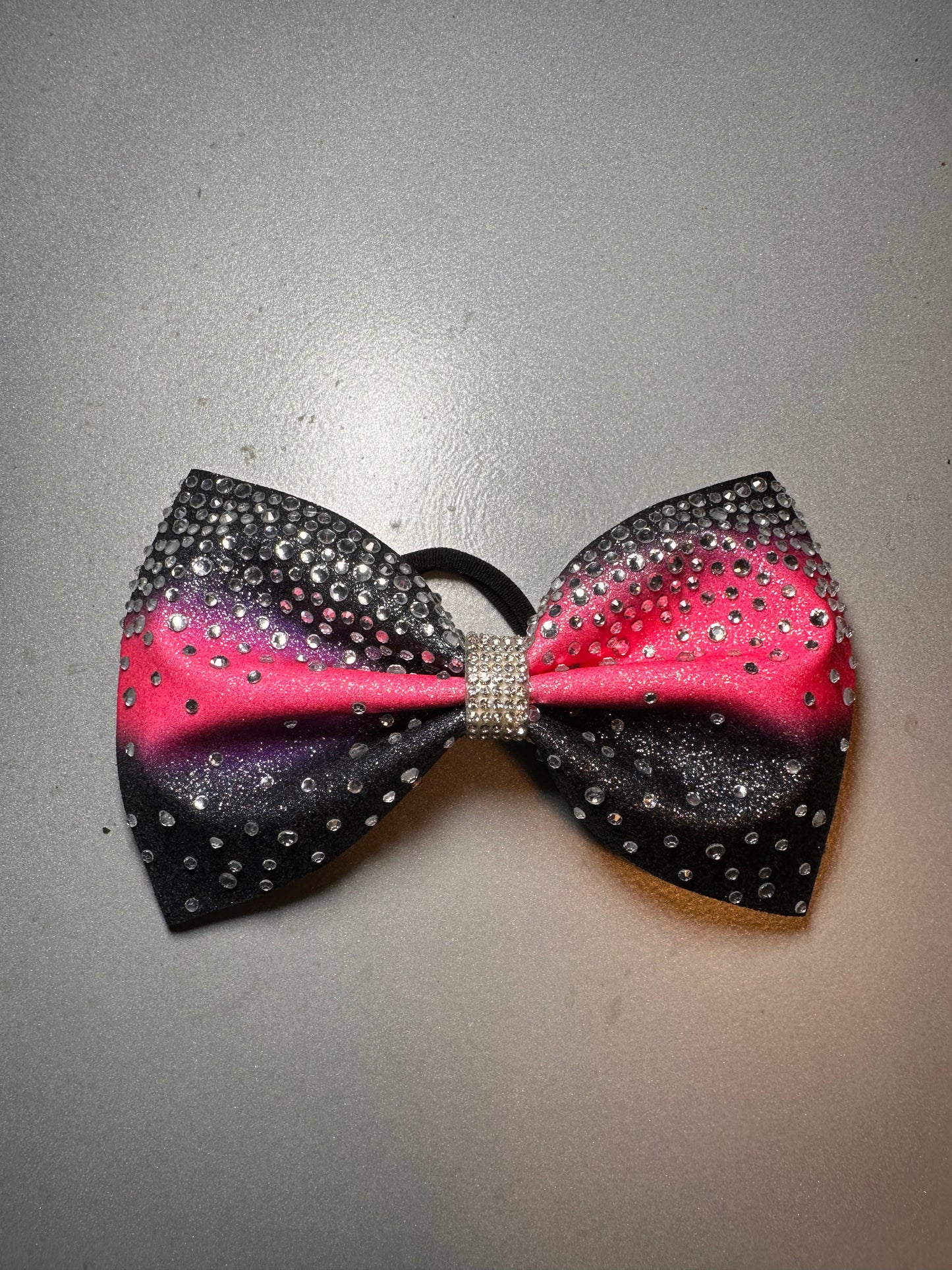 Worlds Ombre Tailess Bow