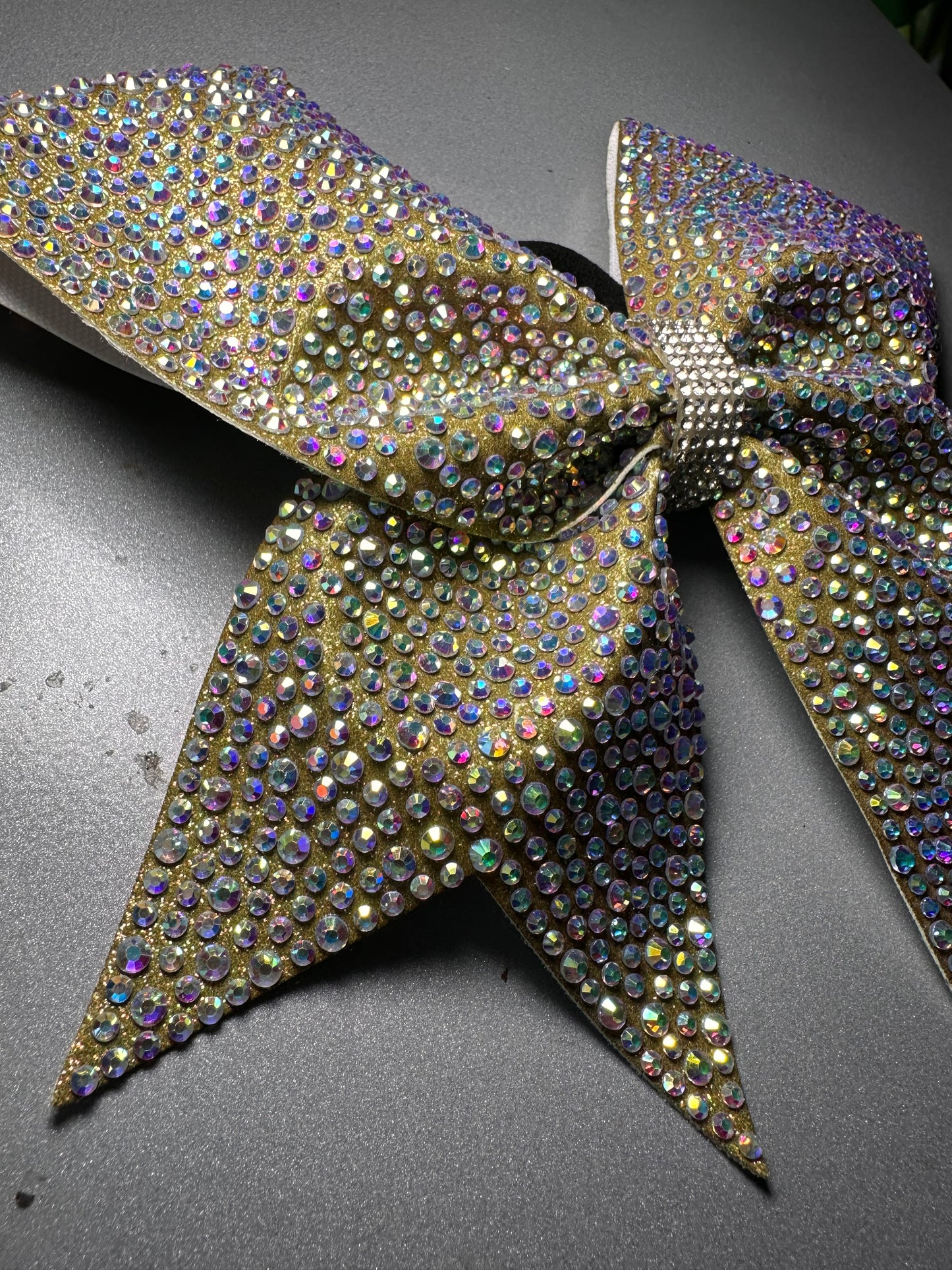Worlds Luxe Gold Tailed Bows
